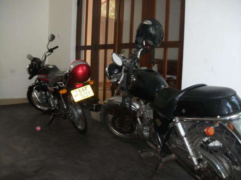 Chelli Homestay Negombo Exterior photo
